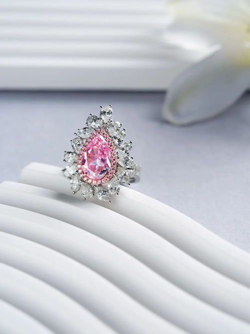 流光溢彩，璀璨生輝——2024西泠春拍珠寶翡翠精品專場前瞻